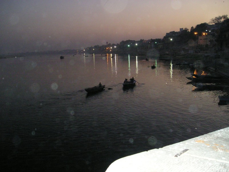 La nuit descend sur Ganga River